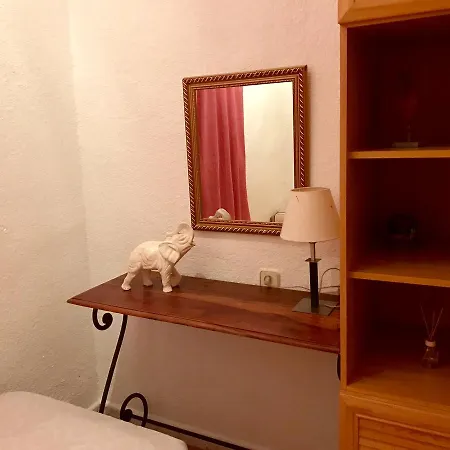 Fira Apartman *